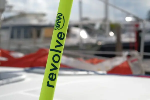 Revolve - sammenleggbar VHF nød antenne