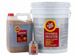 Fluid Film NAS brukt som rustbeskyttelse på båt og metall – effektiv mot fukt og salt